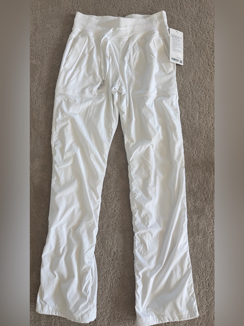 Lululemon Dance Studio Wonen’s Mid-Rise Lined Pant TALL White Size 6 NWT